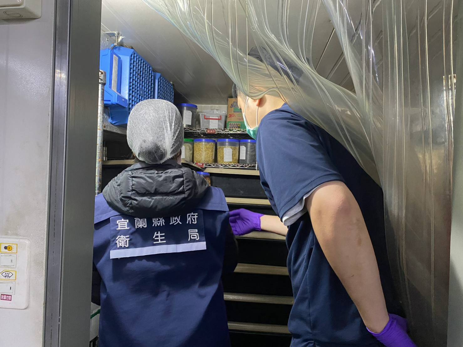 網路社群反映及醫院通報疑似食品中毒事件 宜縣衛生局稽查火鍋店 - https://www.watchmedia01.com