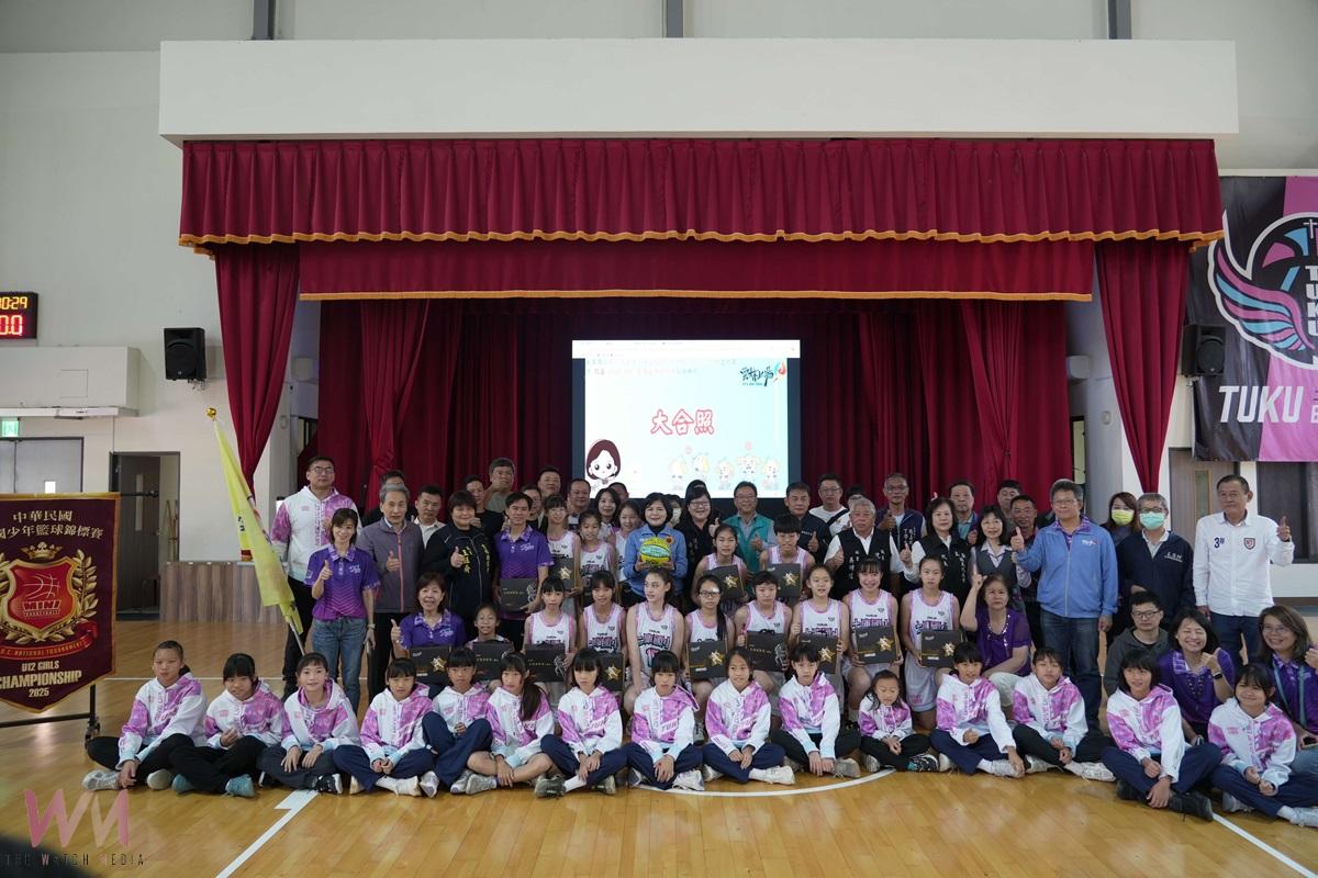 土庫國小女籃勇奪全國U12錦標賽冠軍 縣長張麗善感謝小將為雲林爭光 - https://www.watchmedia01.com