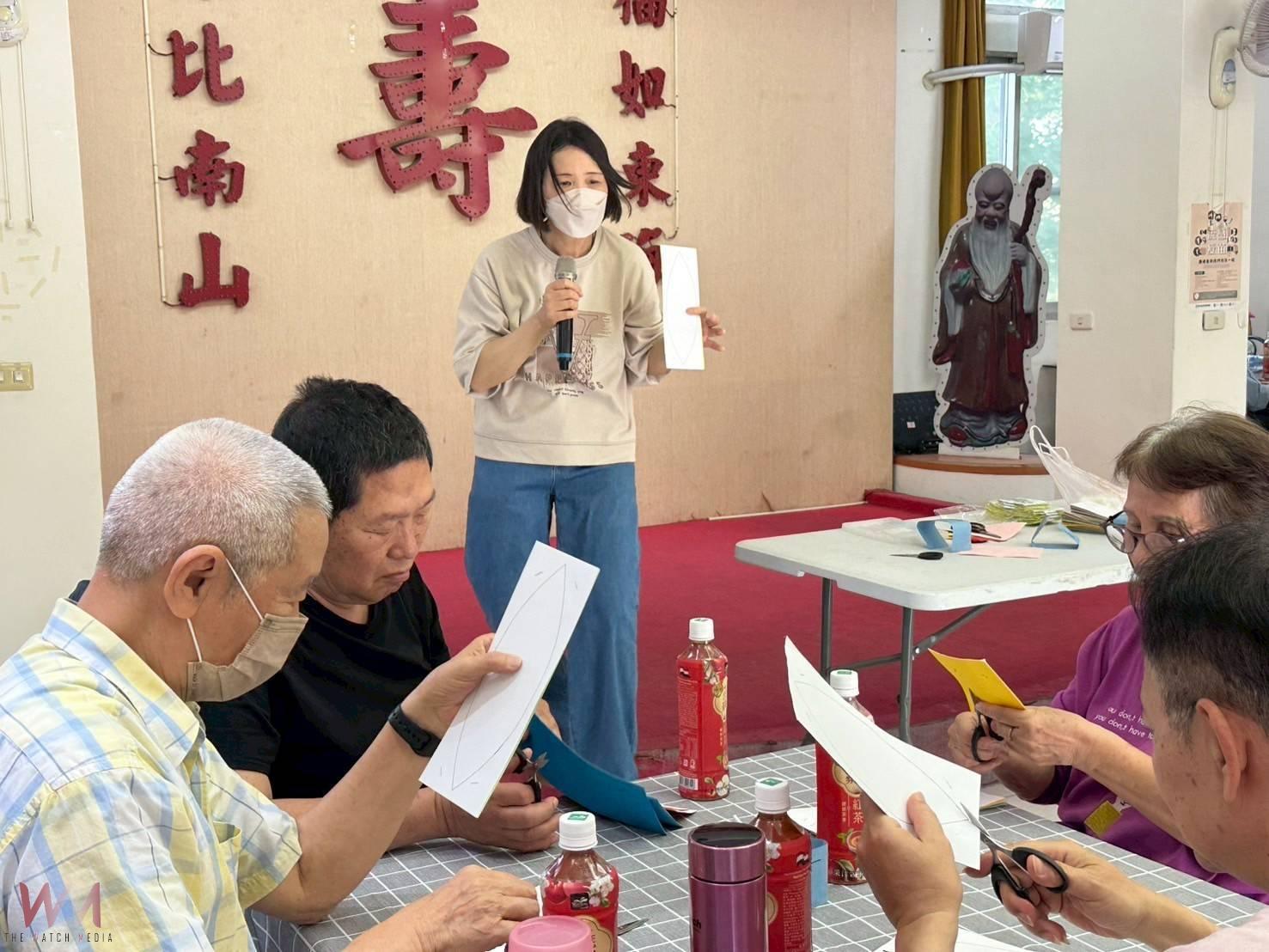 （有影片）／心花朵朵笑顏開　彰化榮家紙藝創作迎春　長輩樂在手作 - https://www.watchmedia01.com