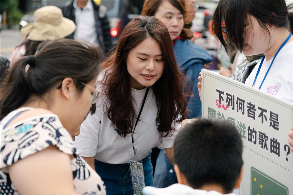 媽祖遶境進彰化　衛生局「U=U啥咪攏毋驚」宣導健康不打烊 - https://www.watchmedia01.com