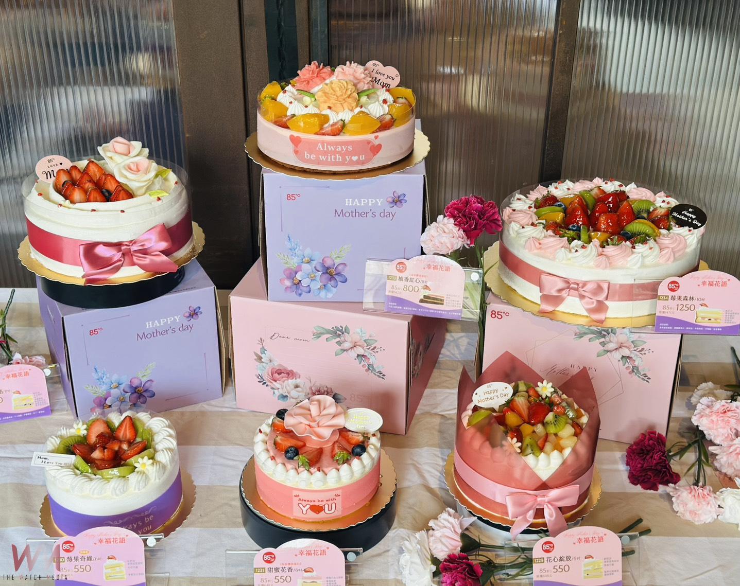 添加膠原蛋白 讓媽咪好Q彈　85℃母親節主題蛋糕「幸福花語」甜蜜上市 - https://www.watchmedia01.com