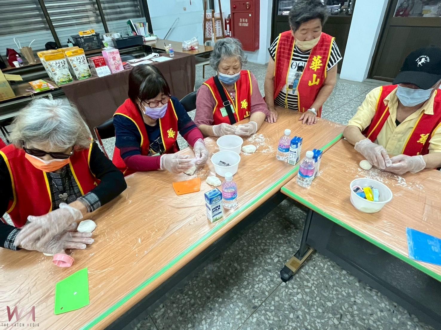 (有影片)/華山基金會埔心天使站12歲 邀祖孫同樂、手作饅頭傳遞溫情 - https://www.watchmedia01.com