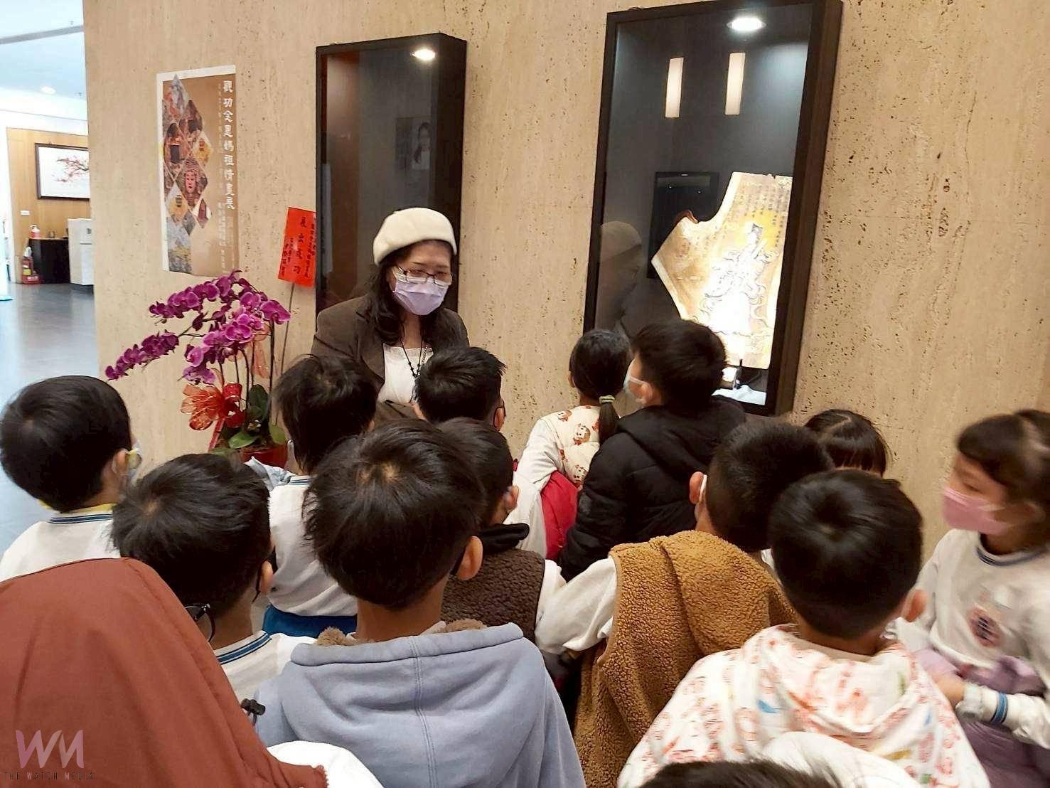 媽祖畫家曾良美北港文化中心展出 多媒材創作展現信仰藝術新風貌 - https://www.watchmedia01.com