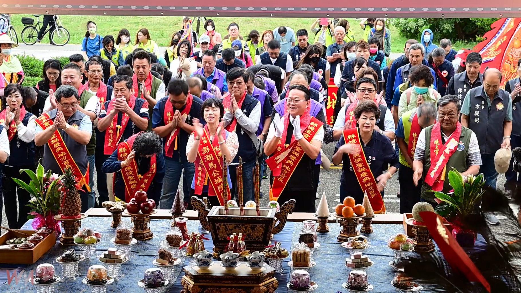 城隍神轎駐駕馬公市公所 幼兒學童敲鑼打鼓迎城隍 - https://www.watchmedia01.com