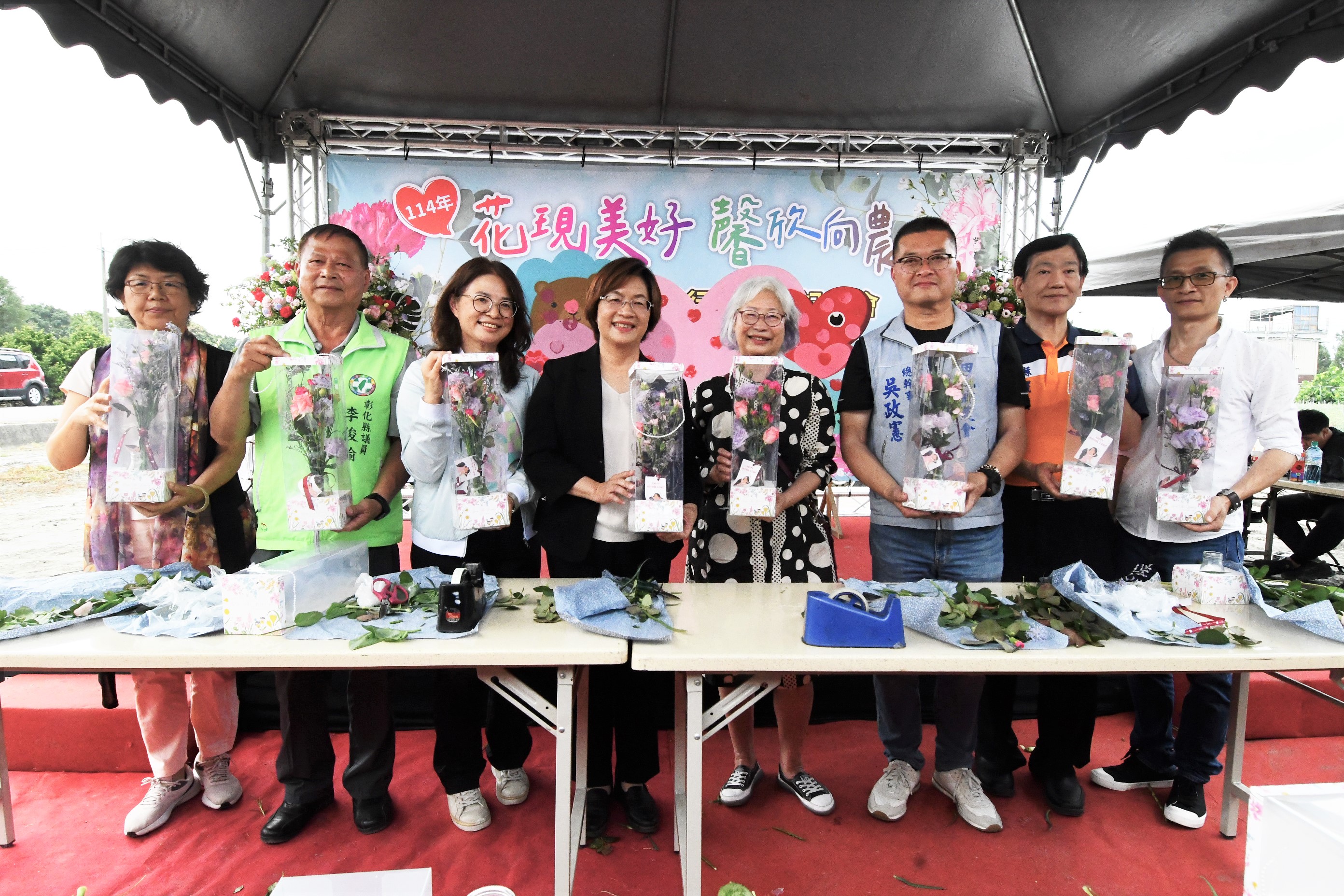 氣候異常致康乃馨減產2成 田尾花農籲民眾母親節提早買花 - https://www.watchmedia01.com
