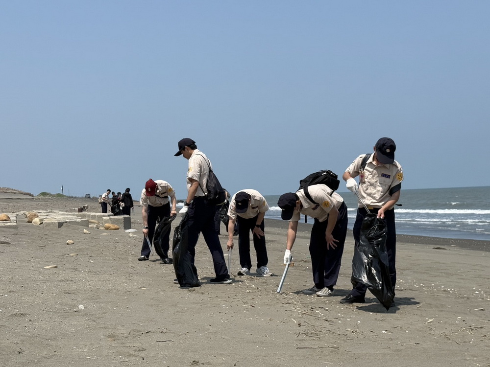 民防結合公益 桃園市替代役男竹圍海邊淨灘守護美麗海岸線 - https://www.watchmedia01.com