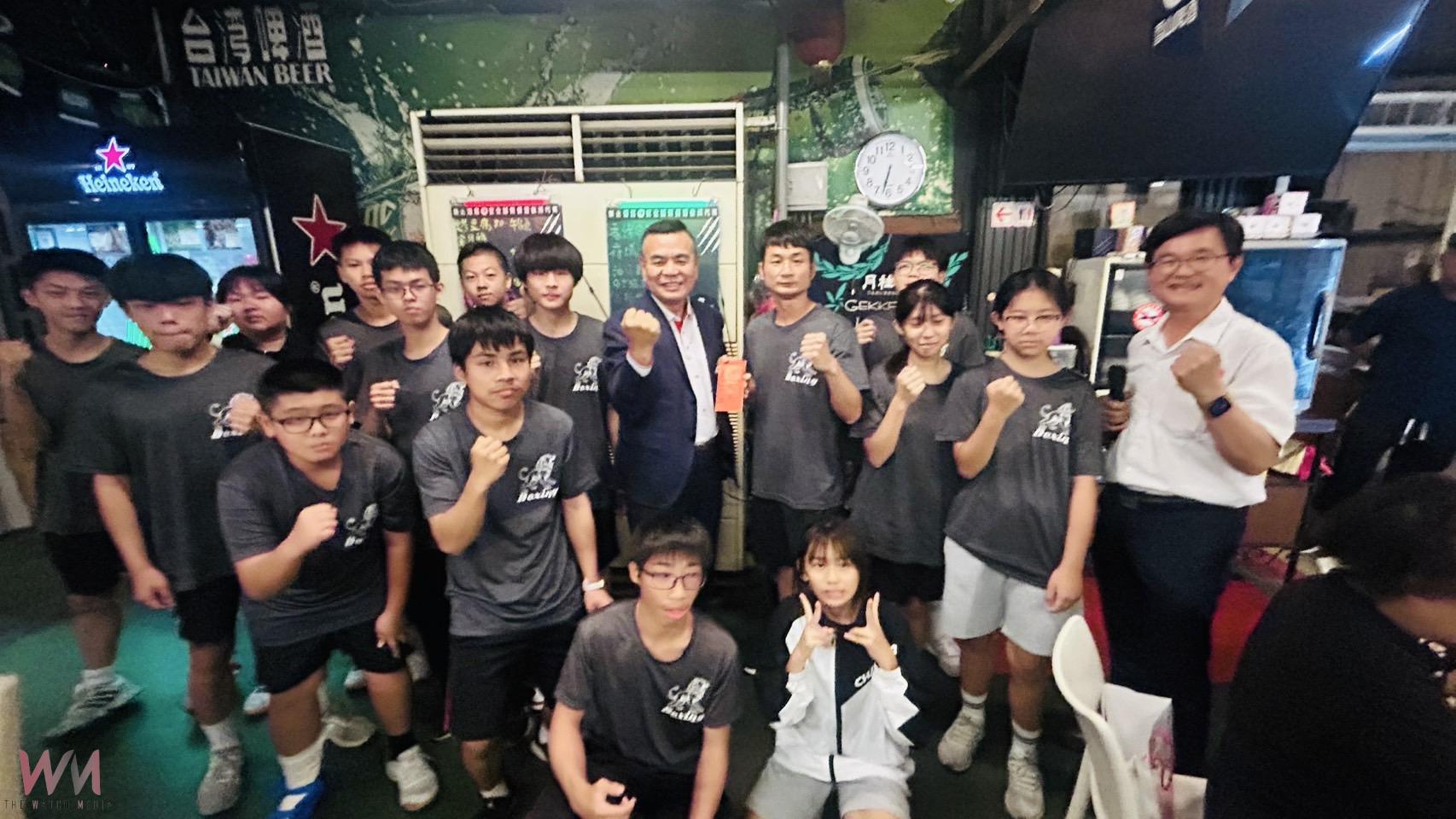 一拳定江山埔心國中拳擊隊全中運奪金 家長會慶功宴肯定黃森明校長深耕成就 - https://www.watchmedia01.com