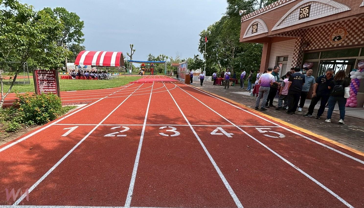 （有影片）／林內成功國小操場煥新登場　550萬挹注打造安全舒適運動空間 - https://www.watchmedia01.com