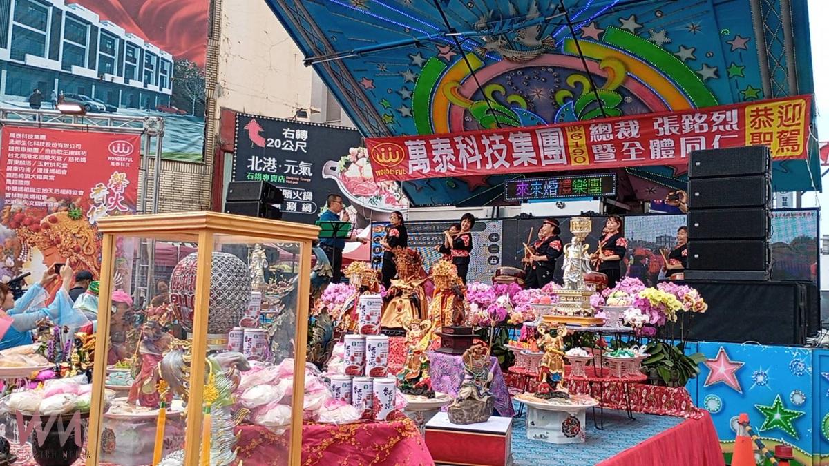 萬泰科技集團、孟鄉生化科技、麵包車樂團聯合迎駕 90萬片抗菌口罩守護進香人潮 - https://www.watchmedia01.com
