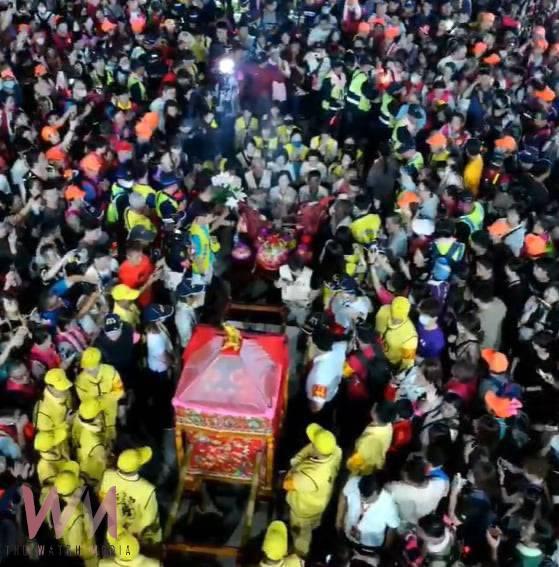 白沙屯媽祖圓滿完成刈火儀式 凌晨啟程回鑾 超過20萬名信眾一同恭敬迎送 - https://www.watchmedia01.com