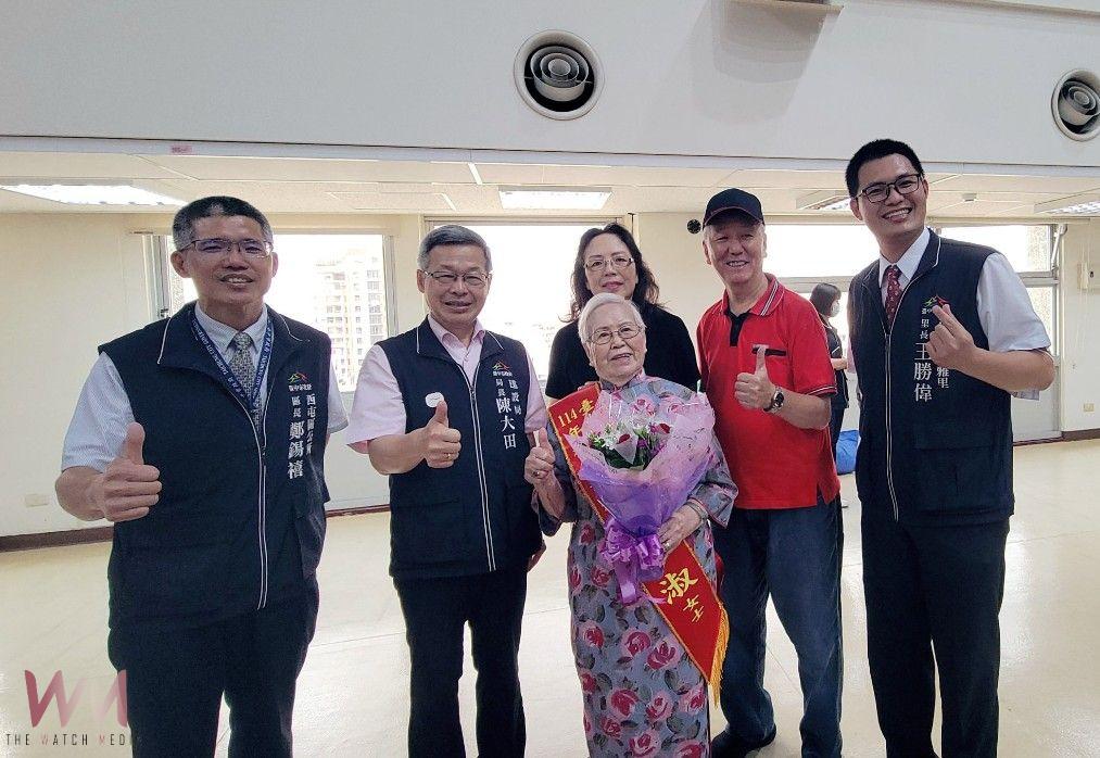 表彰母愛光輝！中市西屯區表揚50位模範母親　感恩與祝福溫馨登場 - https://www.watchmedia01.com