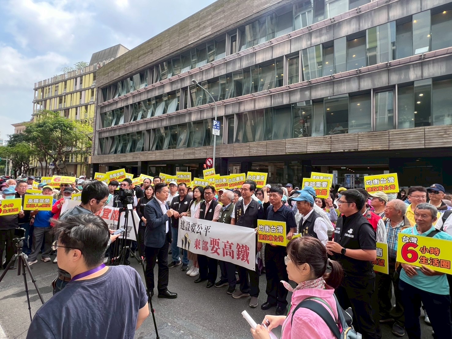 高鐵延伸宜蘭環評初審 400多位宜蘭鄉親表達強烈支持 - https://www.watchmedia01.com