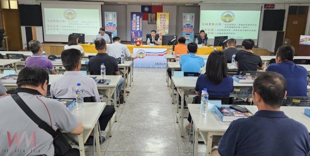 打造安全用路環境 中市警:倡導「大型車安全駕駛」宣導交流 - https://www.watchmedia01.com