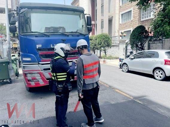 打造安全用路環境　中市警：倡導「大型車安全駕駛」宣導交流 - https://www.watchmedia01.com
