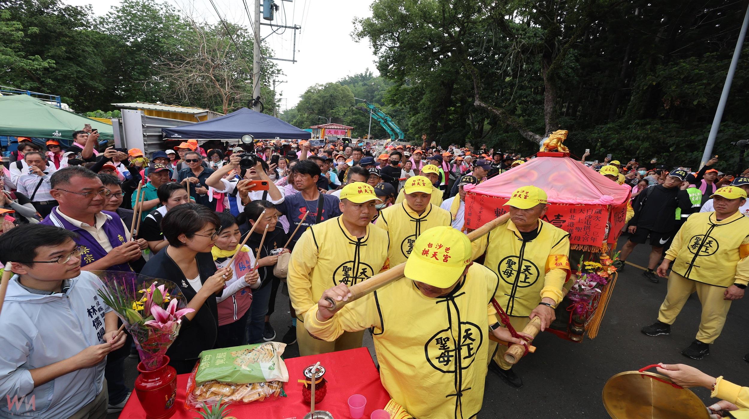 白沙屯媽祖遶境200多年來第一次到南投縣府迅速整備並安頓隨駕信眾 - https://www.watchmedia01.com