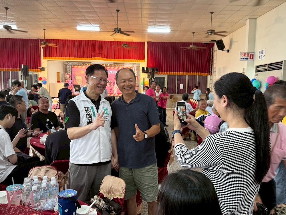 嘉義囝張啓楷返鄉參與模範母親表揚　感念父母讓他學會愛與責任 - https://www.watchmedia01.com