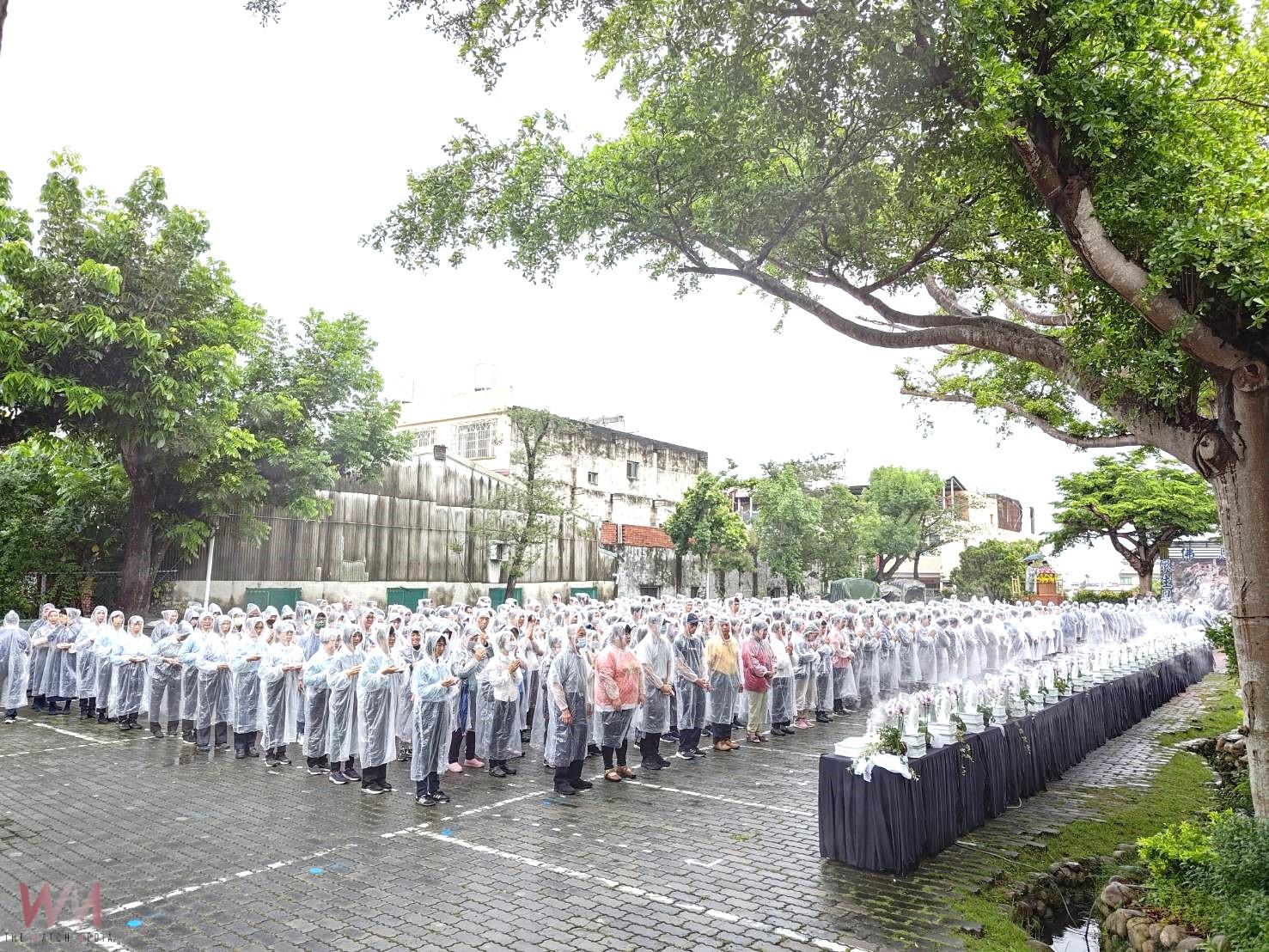慈濟草屯戶外浴佛 天降甘霖法雨均霑 - https://www.watchmedia01.com