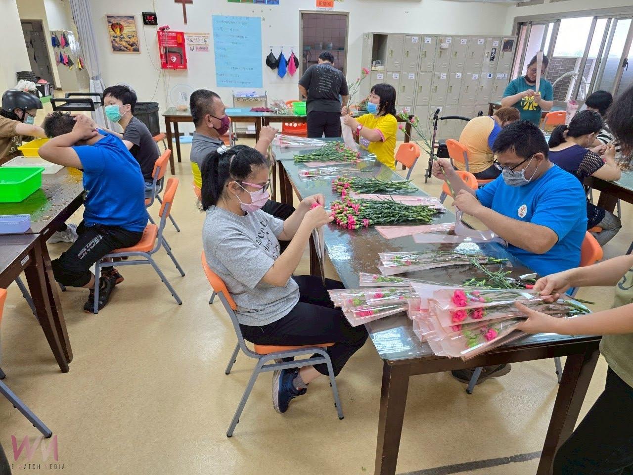 6600份祝福「溜」進社區 豐邑集團攜手慢飛天使獻愛慶母親節 - https://www.watchmedia01.com