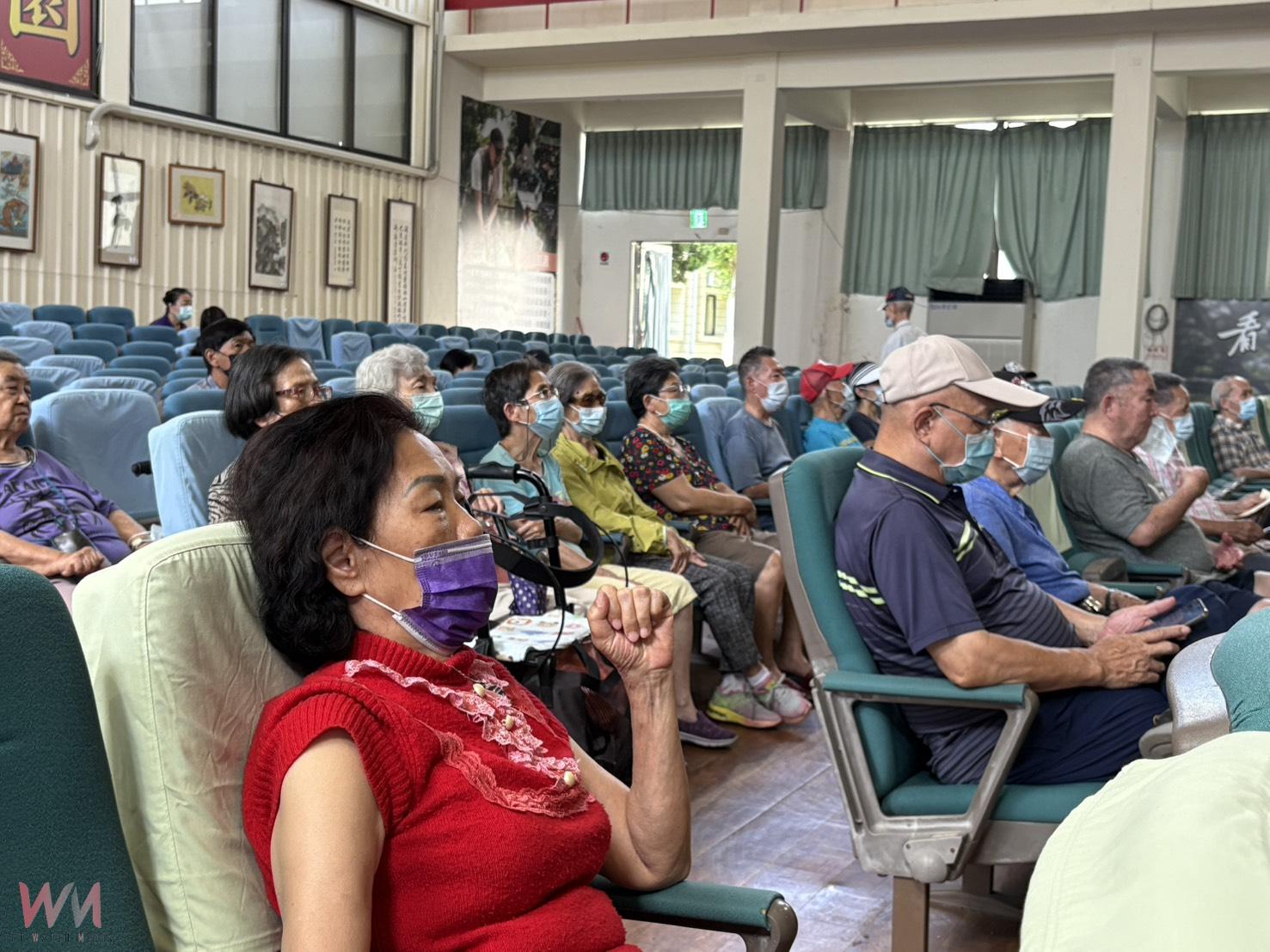 （有影片）／情緒不再失控！中彰榮家開辦心靈講座　教長輩與員工學紓壓術 - https://www.watchmedia01.com