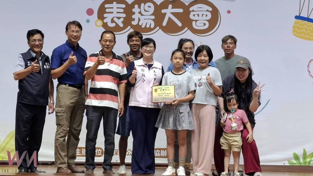 嘉義縣太保市公所今（18）日下午在鄭淑分市長親自主持下，於太保國小活動中心舉辦114年模範兒童表揚大會。（圖/記者陳惲朋翻攝）