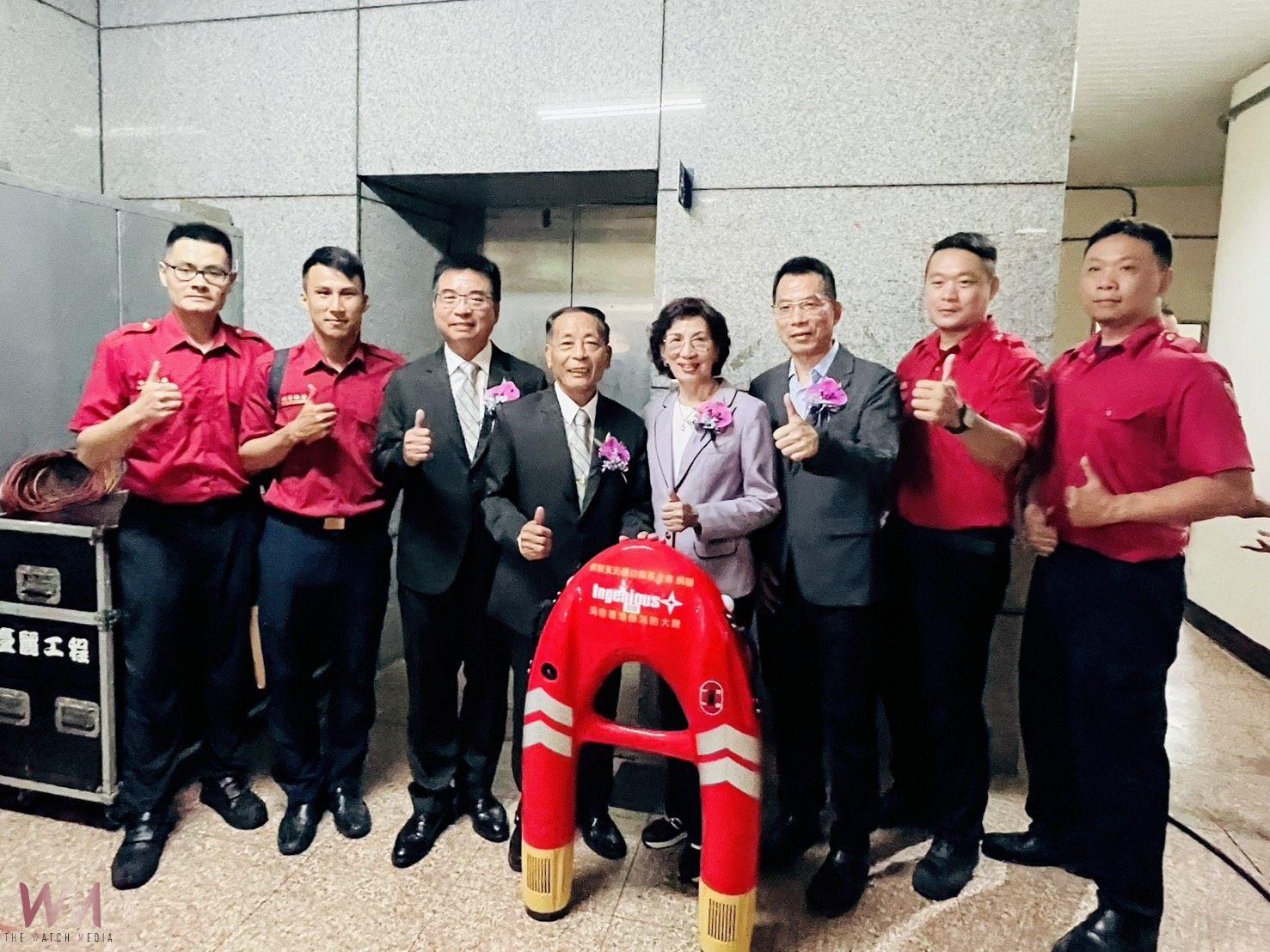 玄光通功德基金會捐贈先進動力遙控救生圈 助港務消防大隊強化港區救援能量 - https://www.watchmedia01.com