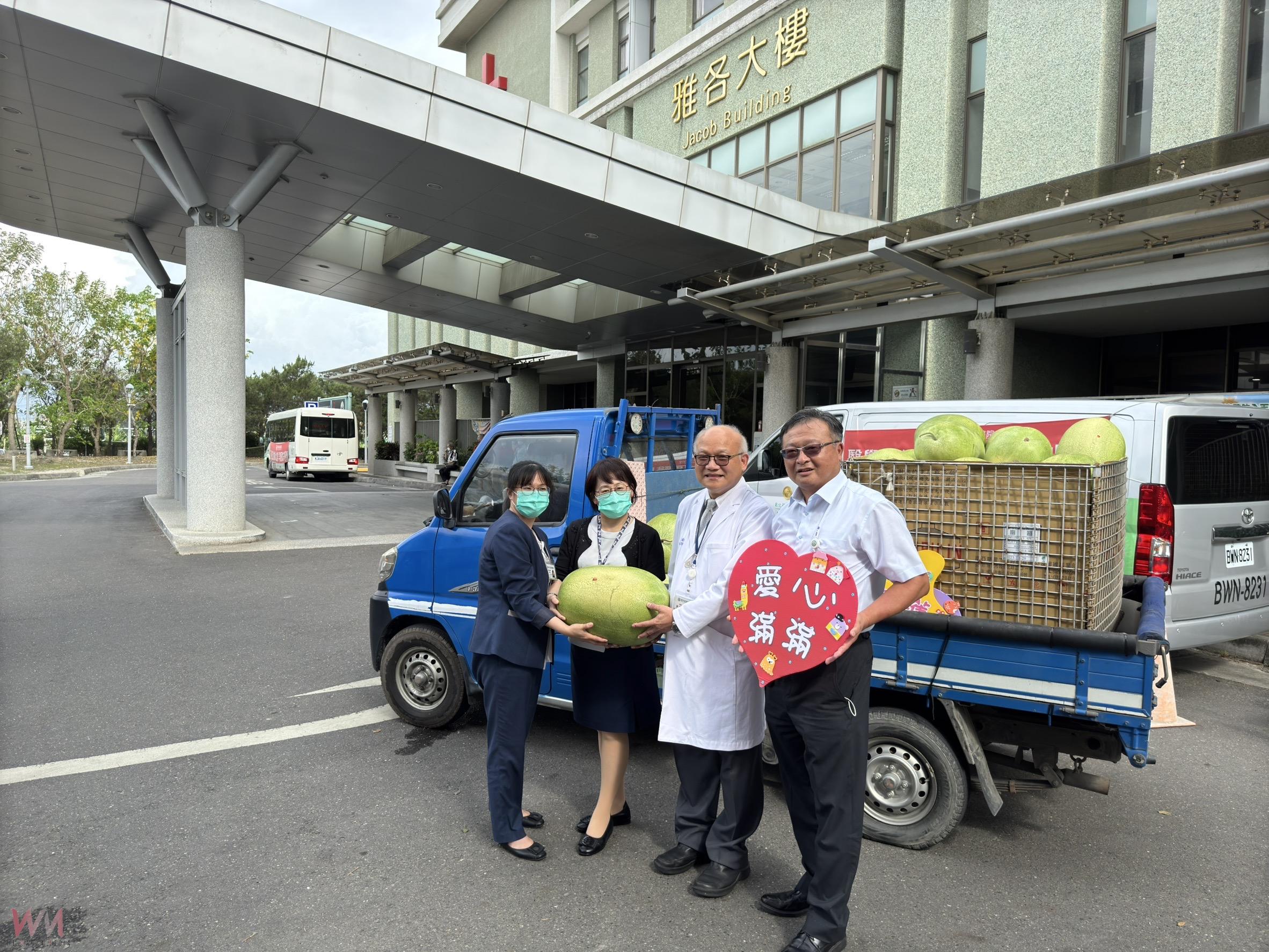 雲基院長贈送西瓜 清涼一夏感謝醫護辛勞 推廣在地農產暖人心 - https://www.watchmedia01.com
