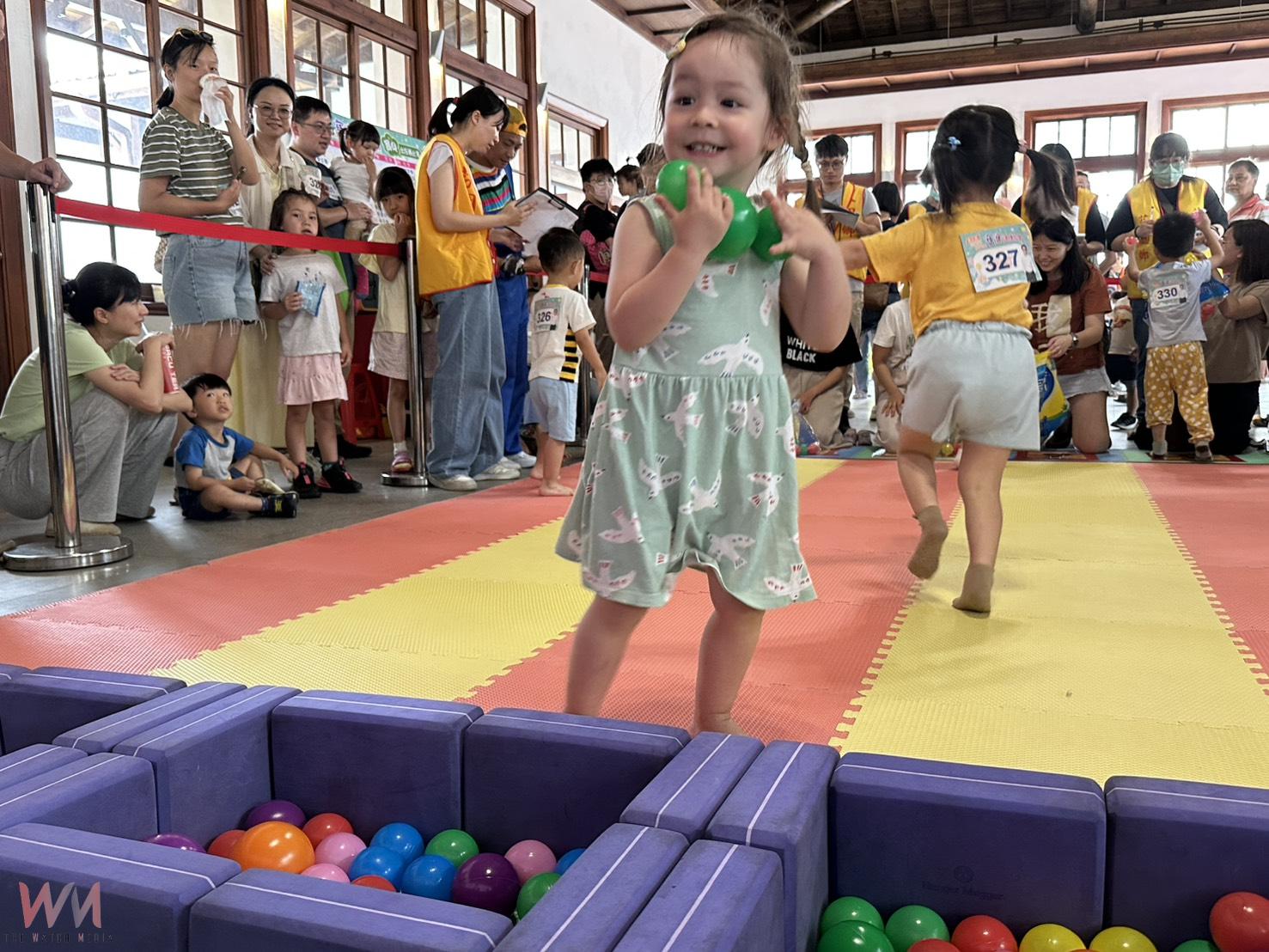 （有影片）／芬園鄉長盃寶寶運動會登場　百組親子齊聚古蹟歡笑聲不斷 - https://www.watchmedia01.com