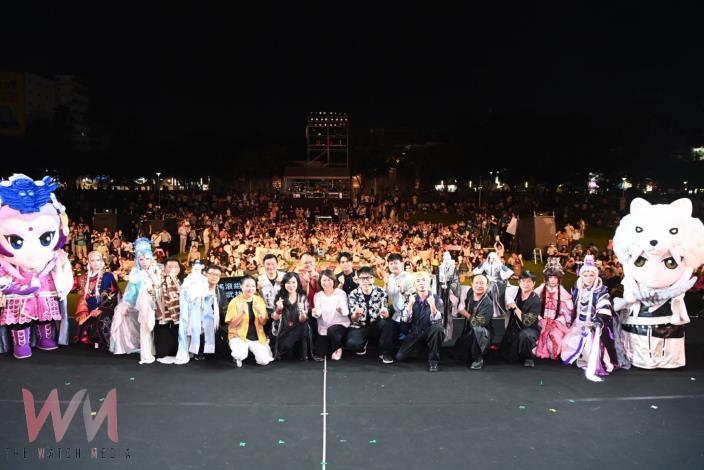 嘉義市慶祝建城320+1，在文化公園盛大舉行「2025嘉義藝術節」，逾萬人次用文化點亮城市。（圖/嘉義市政府提供）