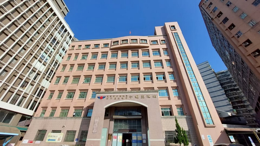 路口減速暫停再行 中壢監理站桃園貨櫃貨運業者共同推動行車安全意識 - https://www.watchmedia01.com