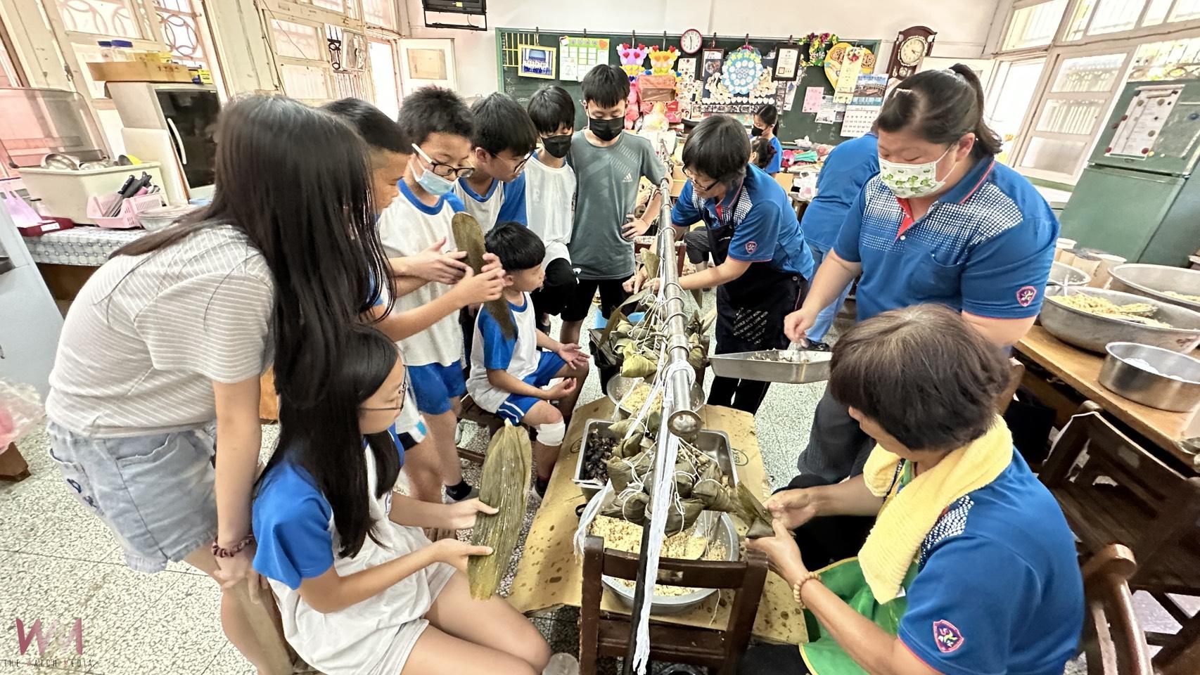 (有影片)/端午佳節將至 國聖國小舉辦「粽情傳承、食農共學」體驗 - https://www.watchmedia01.com