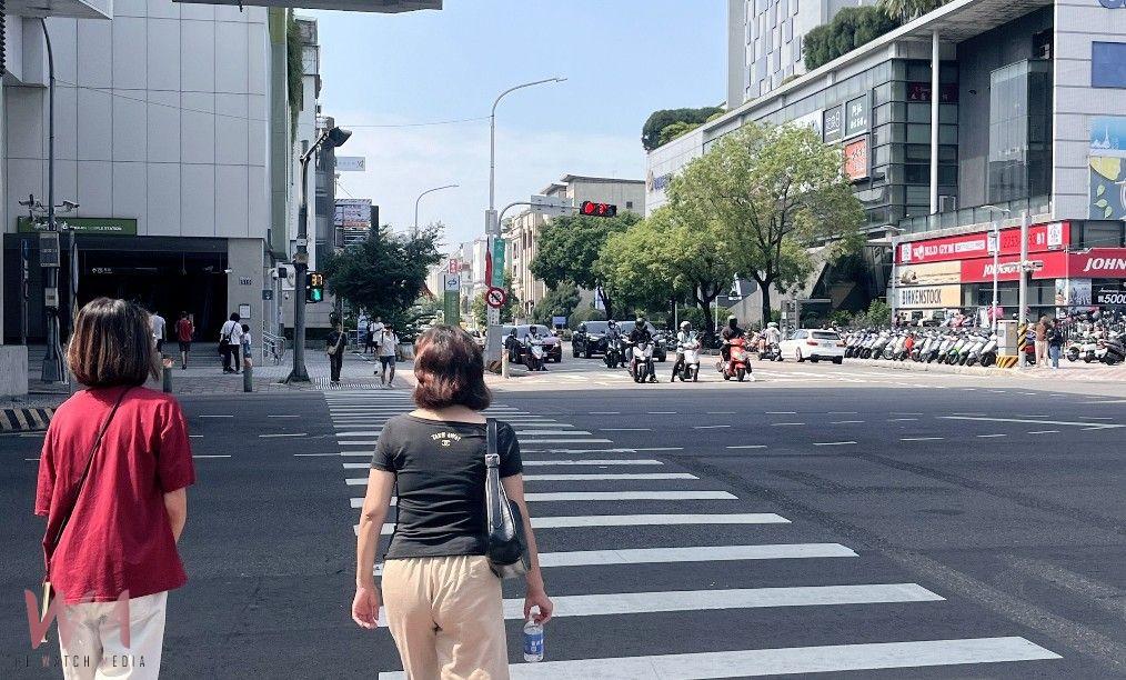 建構友善環境！台中648處「小綠人」號誌上路　保障行人優先通行 - https://www.watchmedia01.com