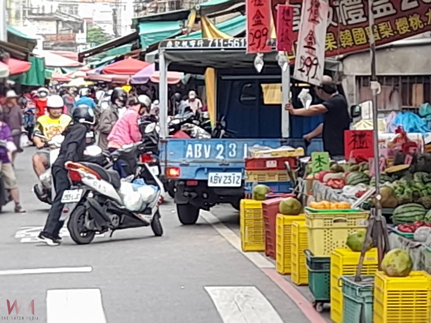 行車地獄？彰化市最亂一條街！三民市場周邊警方大掃蕩 - https://www.watchmedia01.com