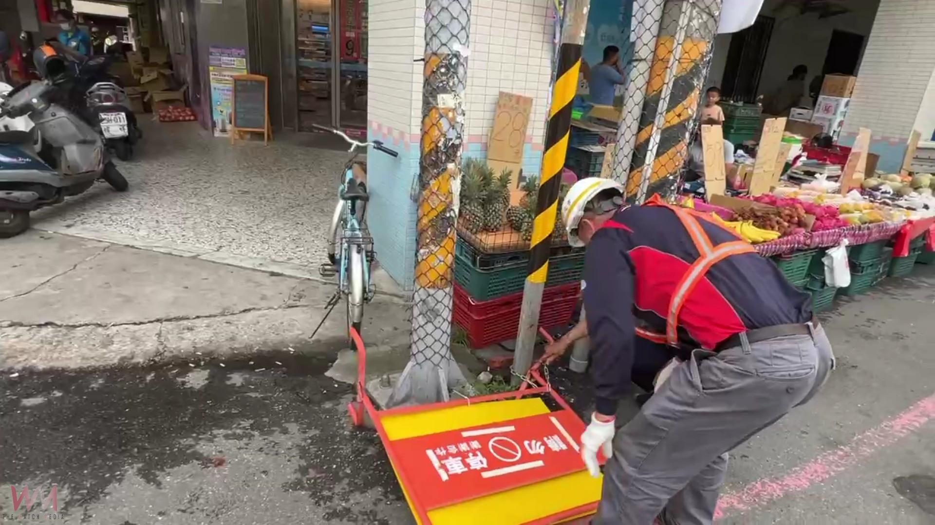（有影片）／占道亂象引民怨　警方聯手清潔隊強力清除三民市場違規攤位 - https://www.watchmedia01.com