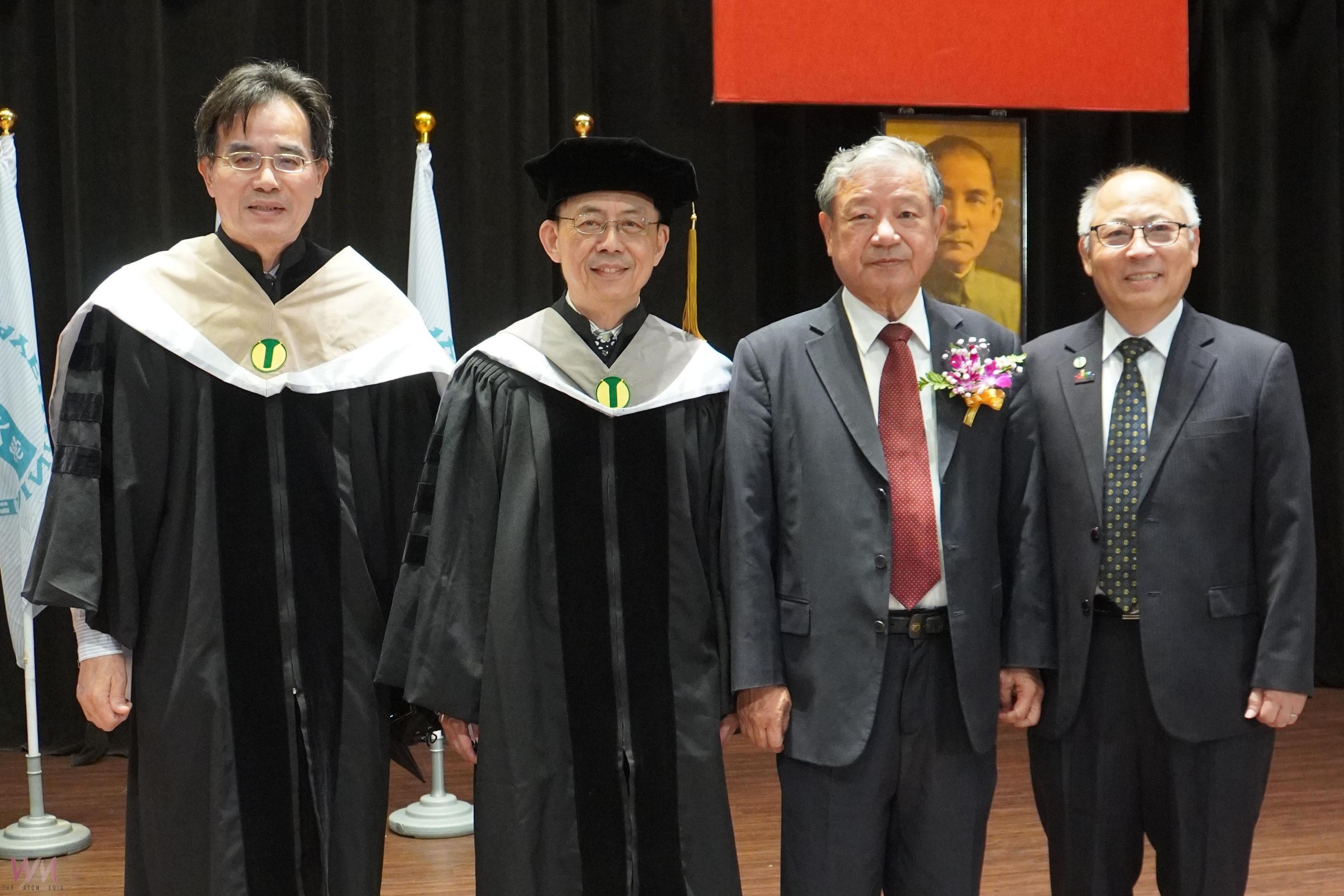 （有影片）／鳳凰花開時　千名大葉學子畢業　師長親友見證逐夢時刻 - https://www.watchmedia01.com