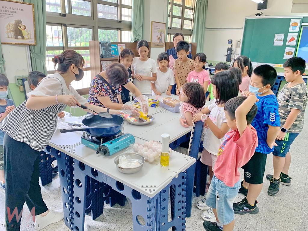 從毛毛蟲蛻變啟迪生命成長 看見福德國小「親子英語共讀」播下永續種子 - https://www.watchmedia01.com