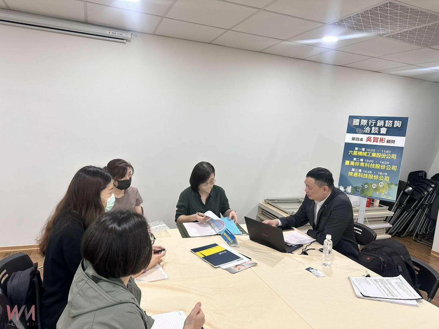 因應全球關稅衝擊！工策會攜外貿協會、精科廠協　辦「國際行銷諮詢洽談會」 - https://www.watchmedia01.com
