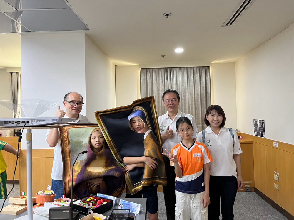 桃園市青埔國小「向世界招手」創意暑假作業展 學習無界限夢想起飛 - https://www.watchmedia01.com