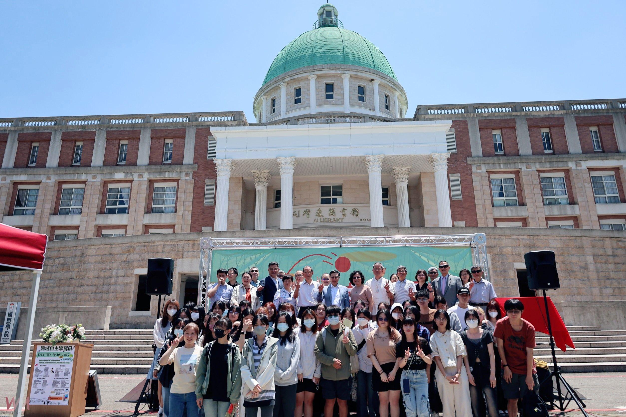 亞洲大學分發率破9成 25科系招生百分百 辦學績優獲肯定 - https://www.watchmedia01.com