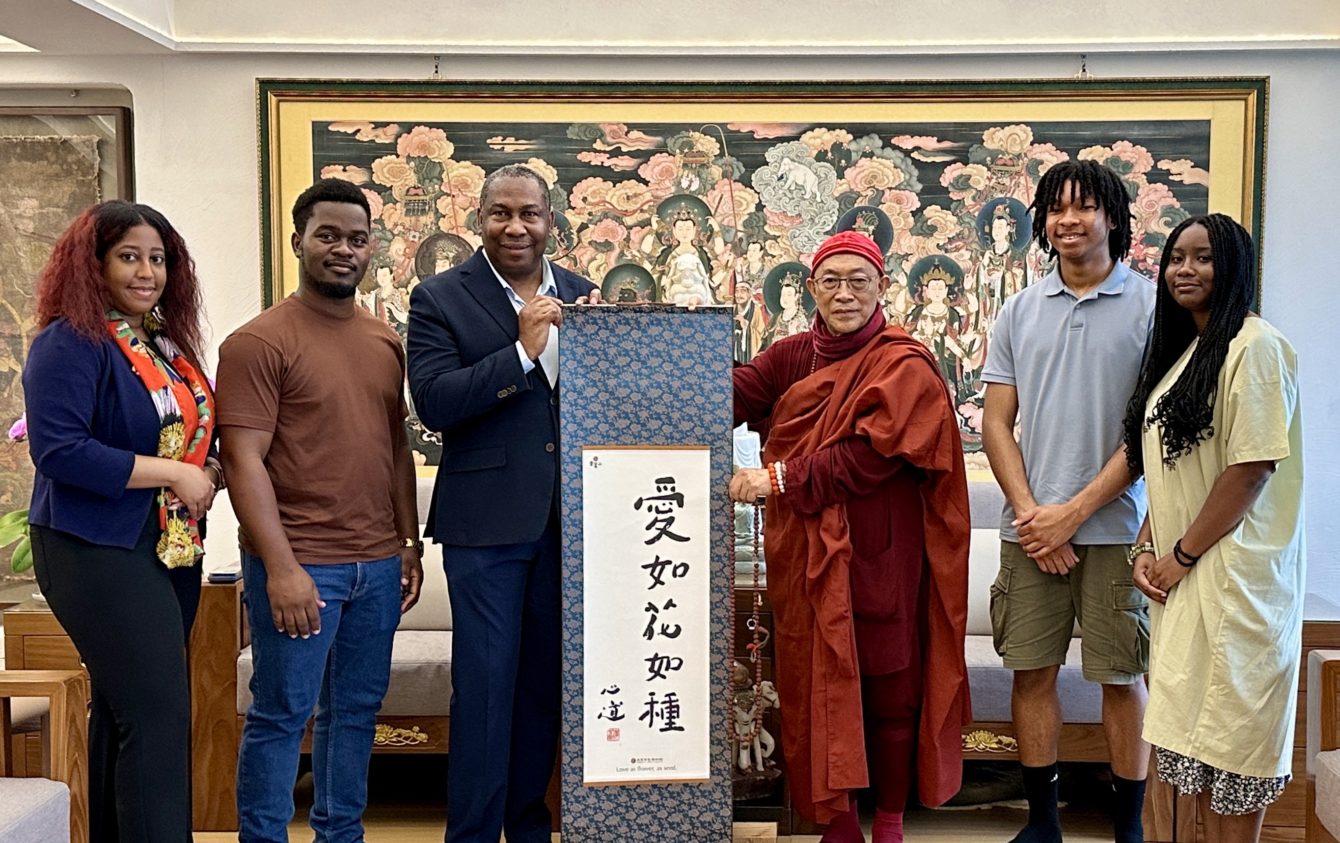 聖露西亞駐華大使參訪靈鷲山及宗博館　體驗東方宗教的寧靜與厚度 - https://www.watchmedia01.com