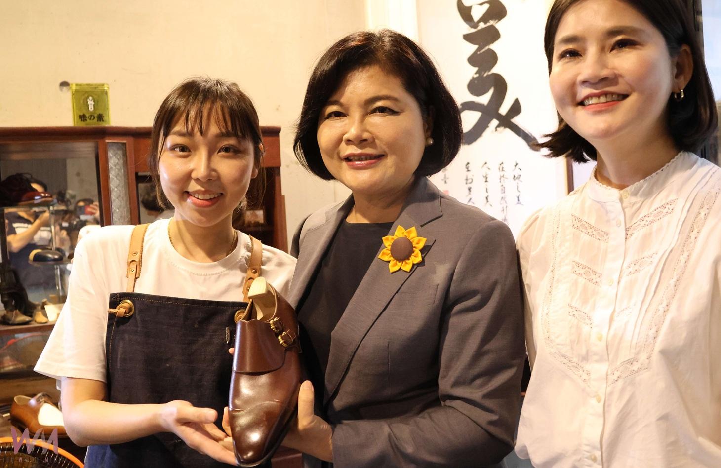 (有影片)/廖心慈勇奪製鞋界奧斯卡第四名 張麗善讚譽「雲林之光」閃耀倫敦 - https://www.watchmedia01.com