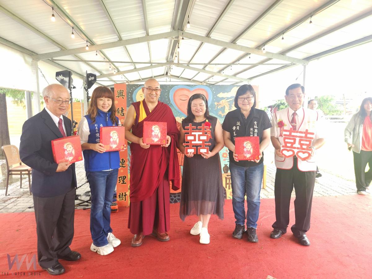 雲林家扶圓夢!祖父母穿婚紗見證愛情典範 「攜手一生~愛的典範」婚禮溫馨登場 - https://www.watchmedia01.com