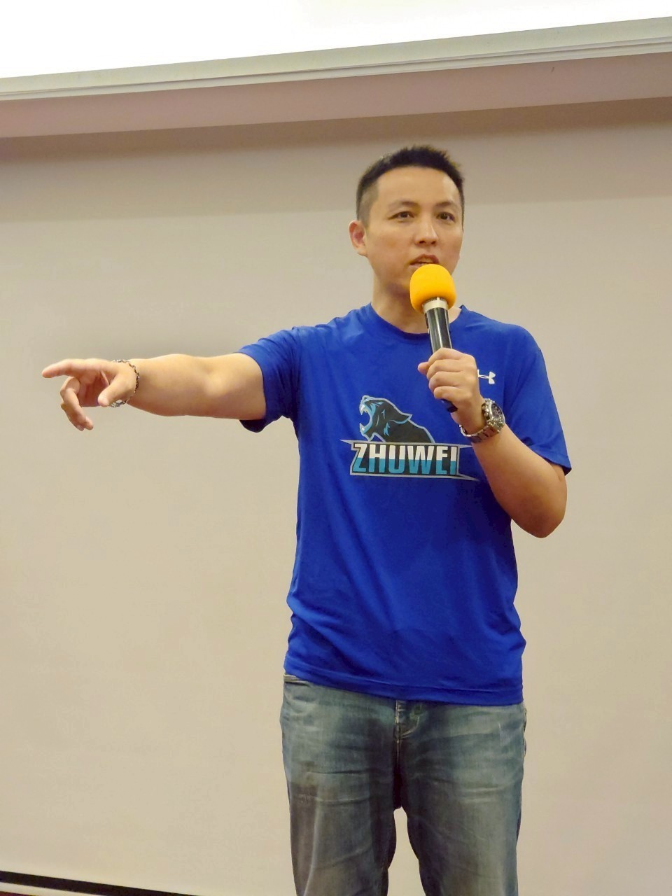 執政黨邊喊居住正義邊砍租金補貼 新藍圖連線批作風如詐騙集團 - https://www.watchmedia01.com