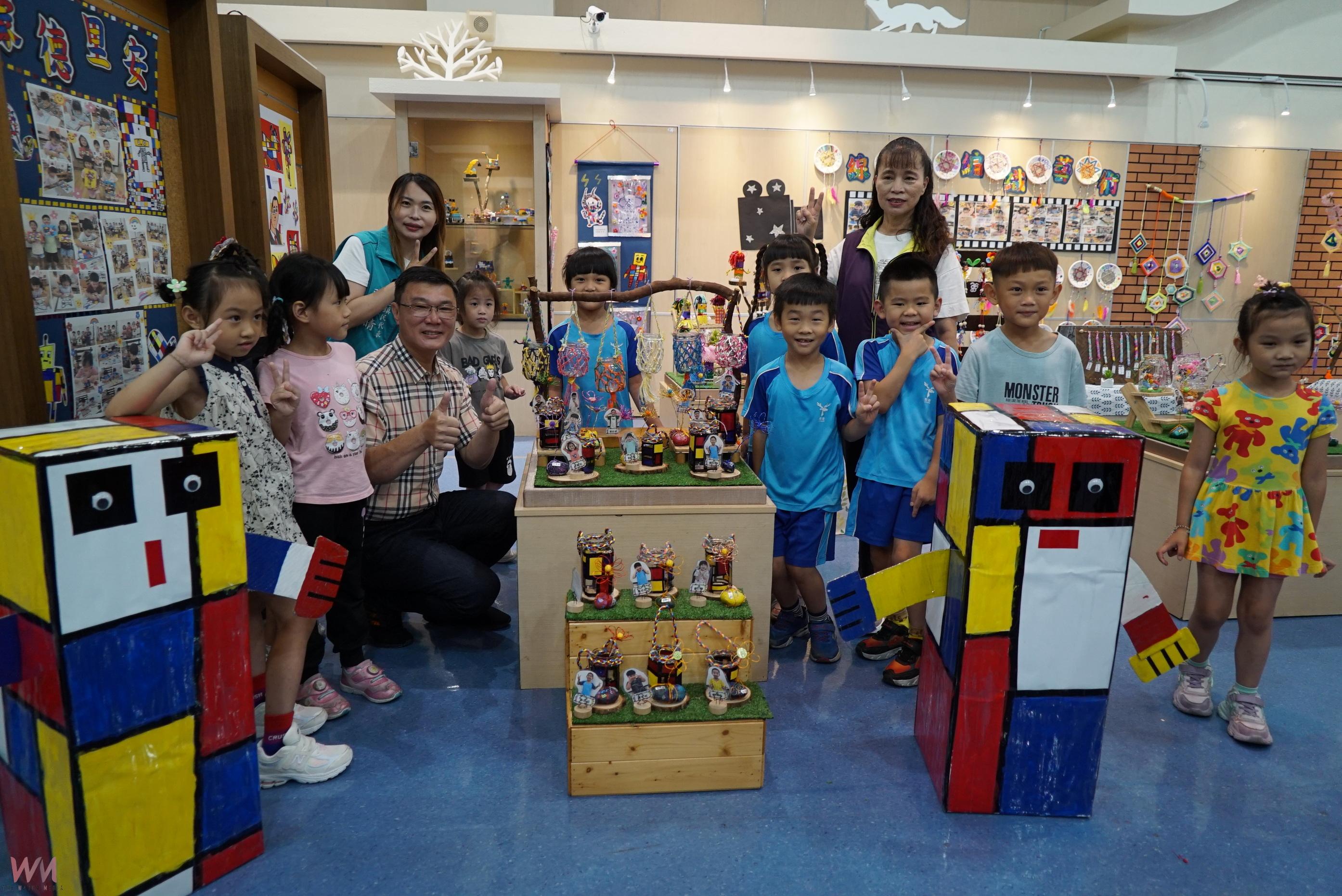 (有影片)/童趣線條交織藝術風采 鹿港幼兒園畢業靜態展溫馨登場 - https://www.watchmedia01.com