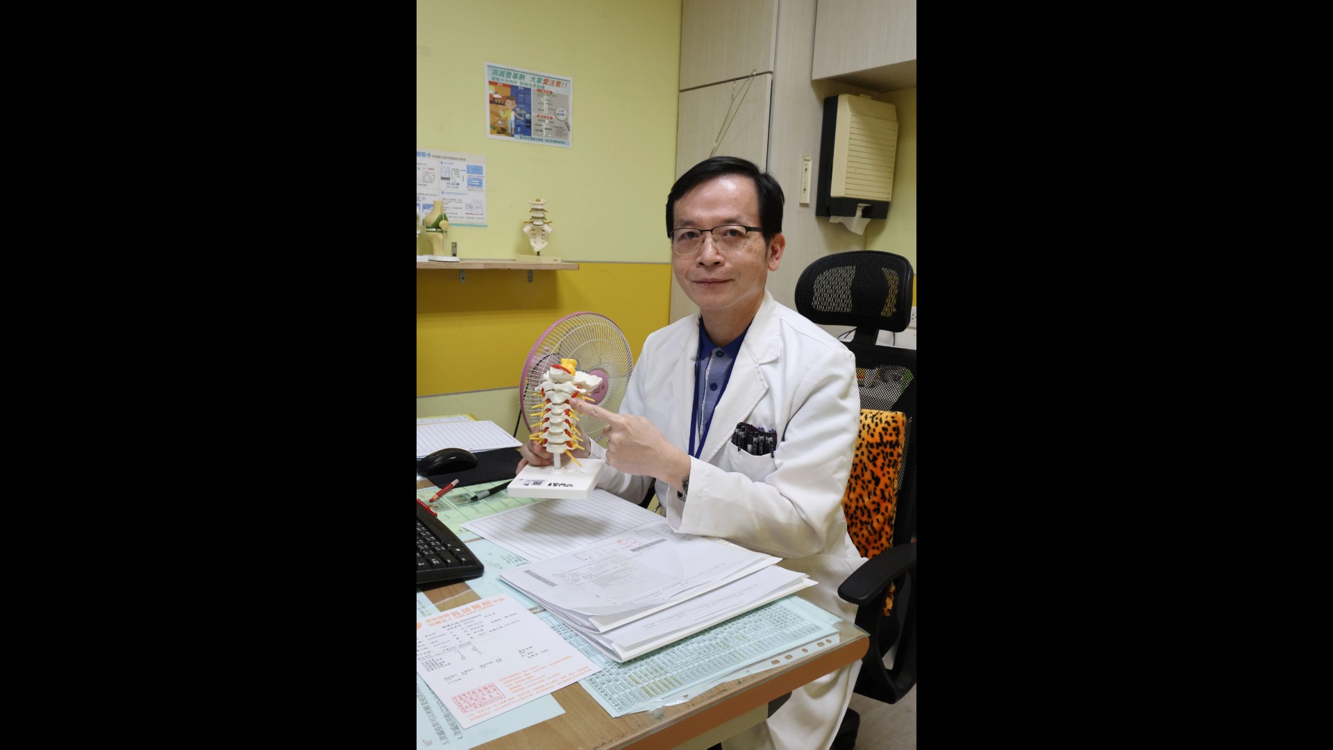 老翁跌倒險喪命　腦出血壓腦幹緊急開刀救回一命 - https://www.watchmedia01.com