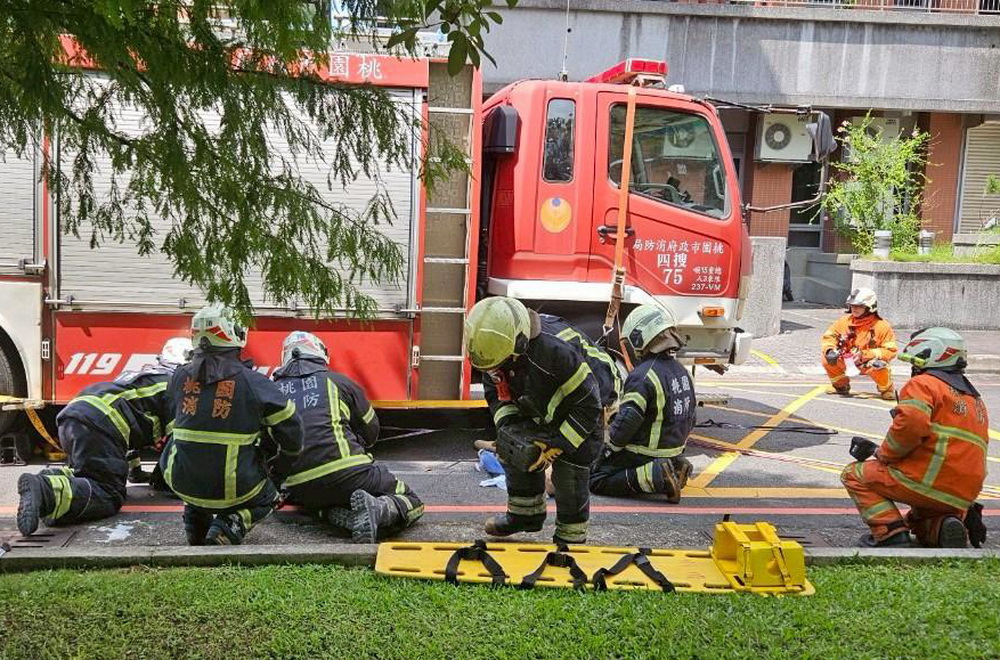 桃園消防模擬實戰 提升應變效能保障民眾生命安全 - https://www.watchmedia01.com