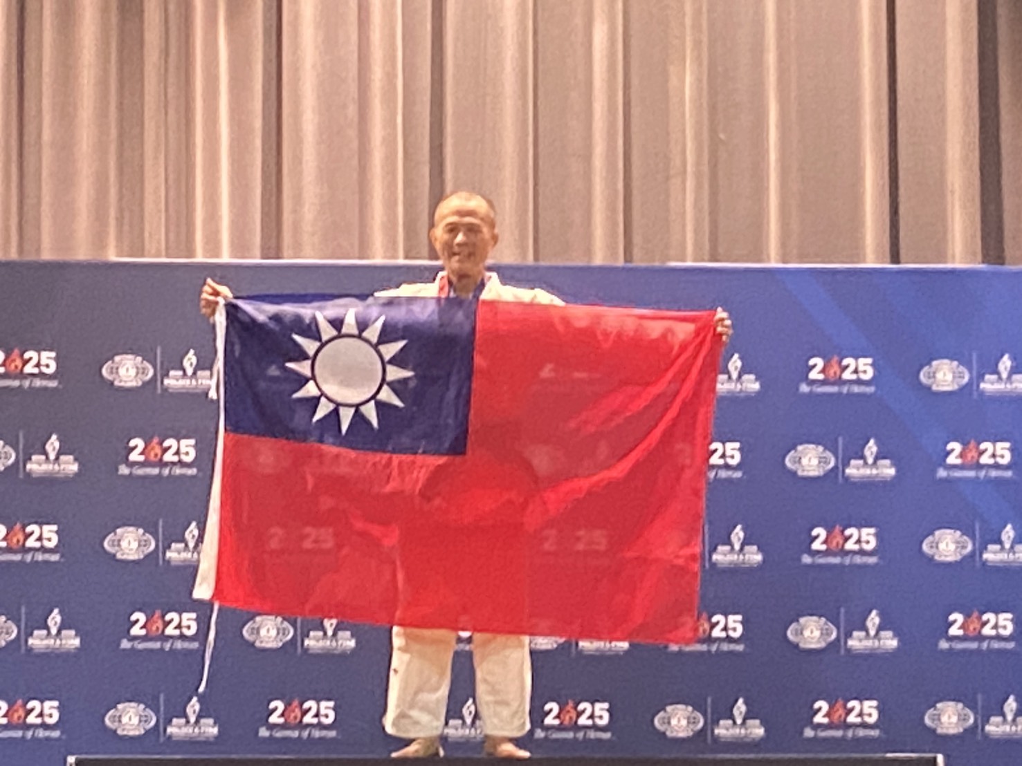 彰化之光！ 62歲林世明不老傳奇再奪世界金牌：我來自台灣 - https://www.watchmedia01.com