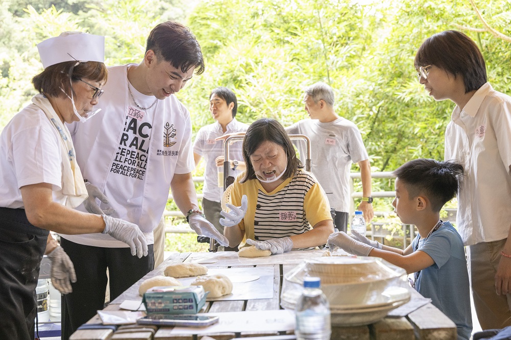 新北替代役備役青年齊心助力　公益奏響無障礙樂章 - https://www.watchmedia01.com