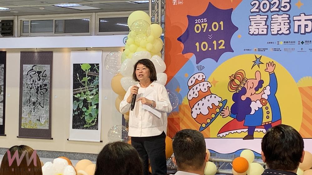 黃敏惠市長為嘉義地區繁榮發展,再苦口婆心的籲請卓榮泰院長兌現中央興建高鐵到台鐵輕軌的承諾。(圖/記者陳惲朋攝)
