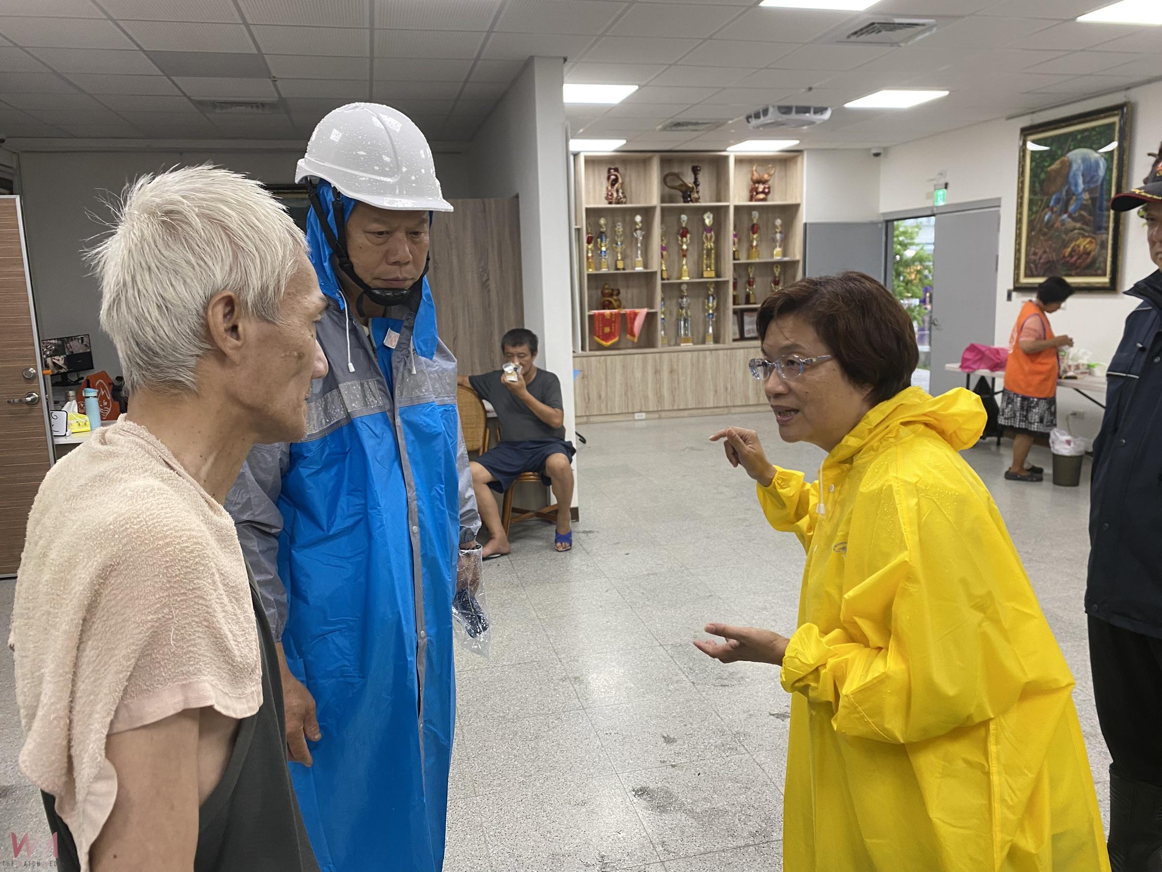 (有影片)/豪雨灌爆鹿港、員林 居民驚呼:一覺醒來家門變小河 - https://www.watchmedia01.com