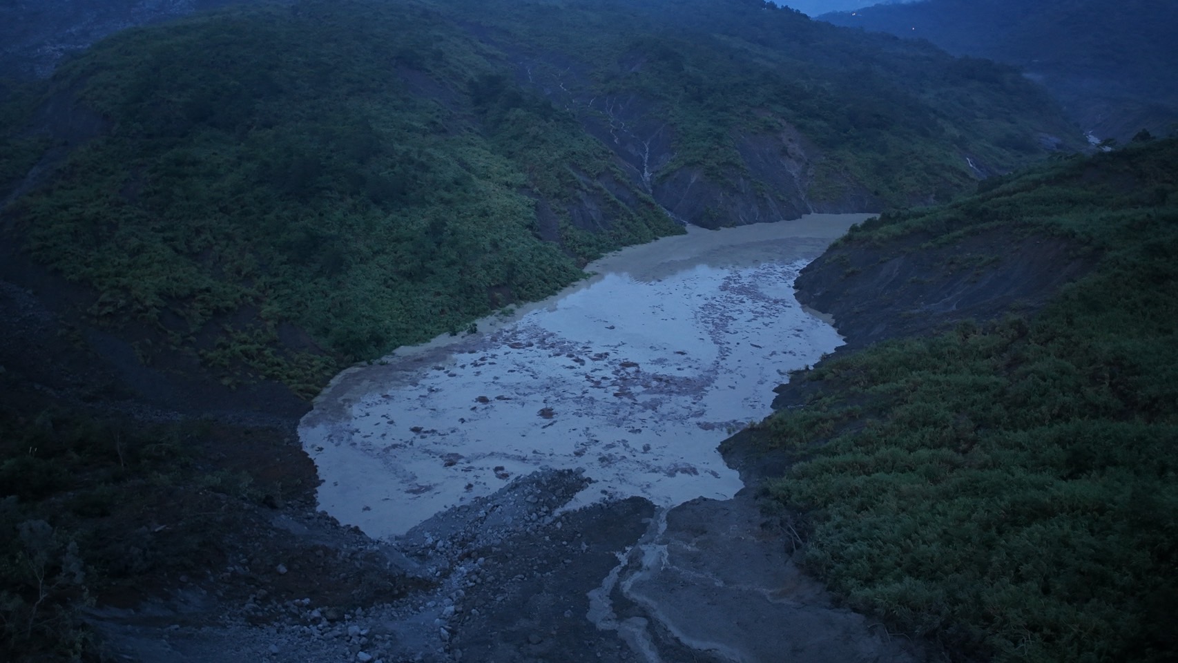 清水溪上游土石滑落形成堰塞湖　水利署監控嚴防潰壩風險 - https://www.watchmedia01.com